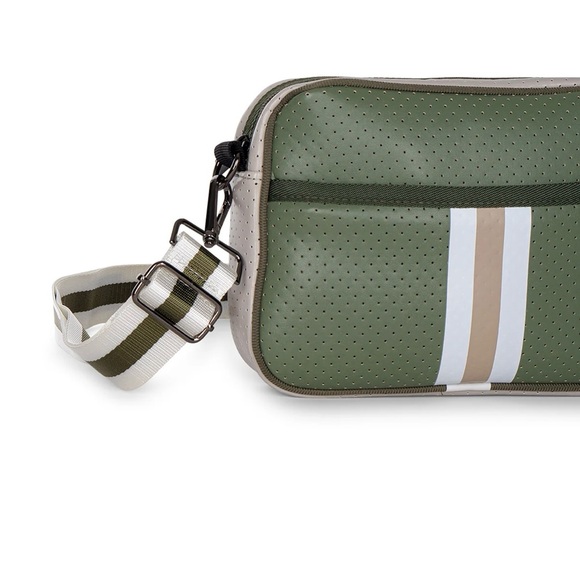 NWT HAUTE SHORE “DREW SPRUCE” - Picture 3 of 5